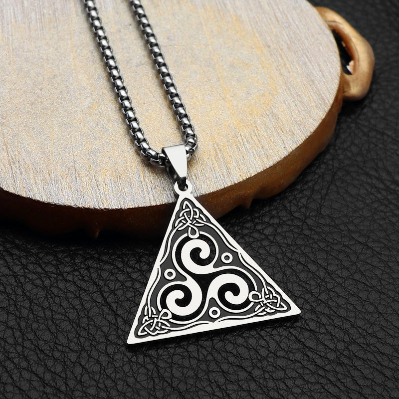 Celtic Trinity Knot Amulet – Ancient Power & Eternal Protection